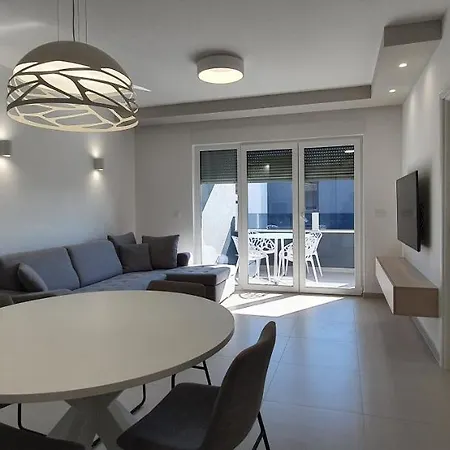 Elite Τρογκίρ